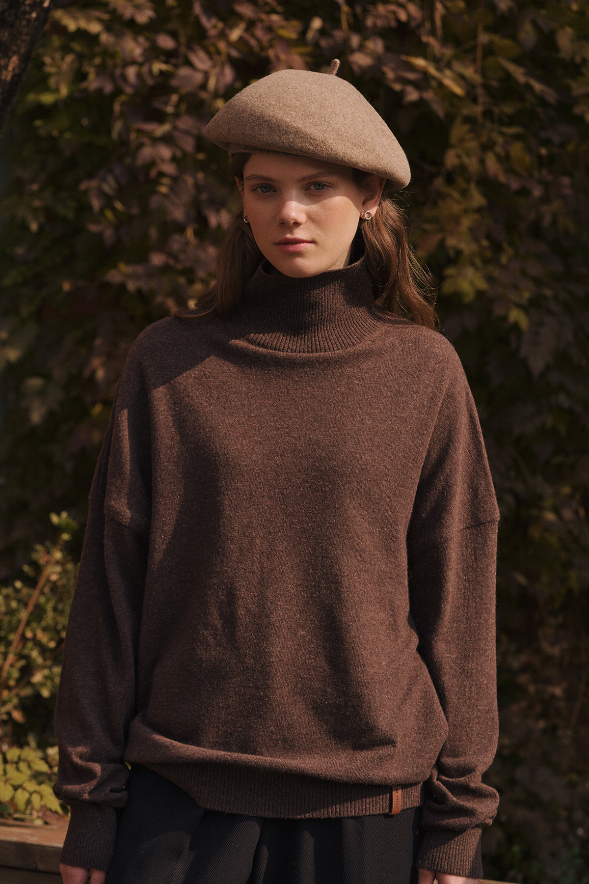 RELAX HALF NECK KNIT (BROWN)